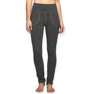 Lululemon | Size 6 | Charcoal Straight Leg Reverse Inseam Mid-Rise Yoga Pants